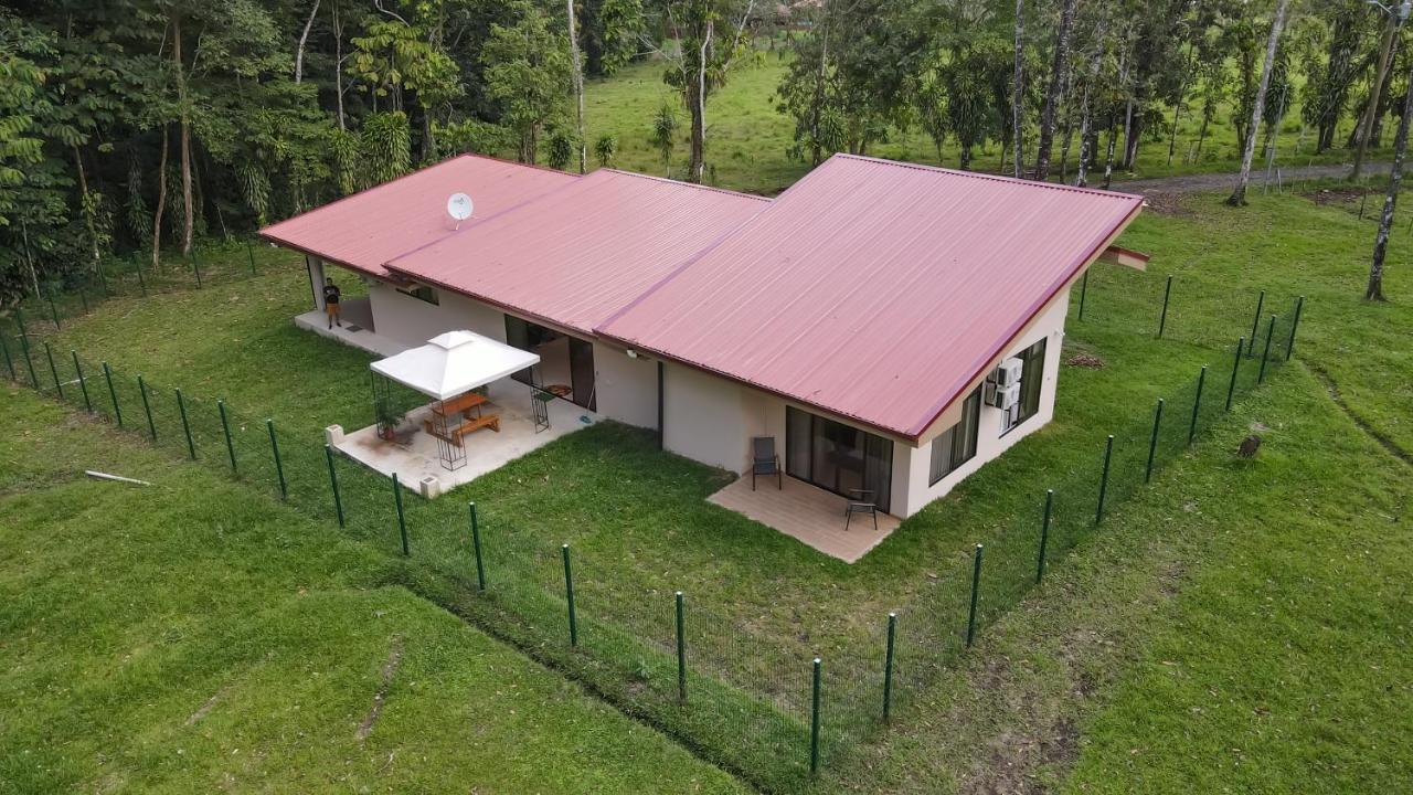 River Paradise Villa With Private Jacuzzi La Fortuna Eksteriør billede